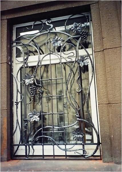 Ажурная решетка на окно недорого  МР-007