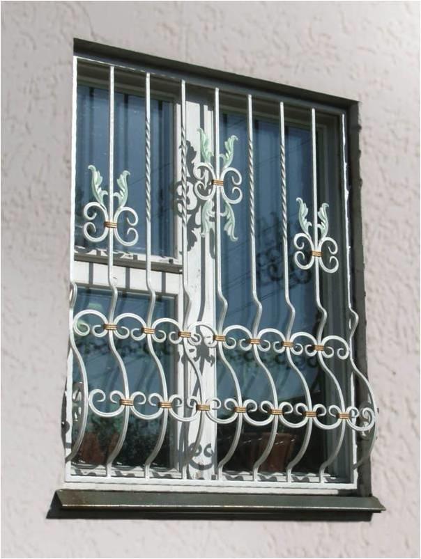 сварная решетка на окна для балкона МР-014